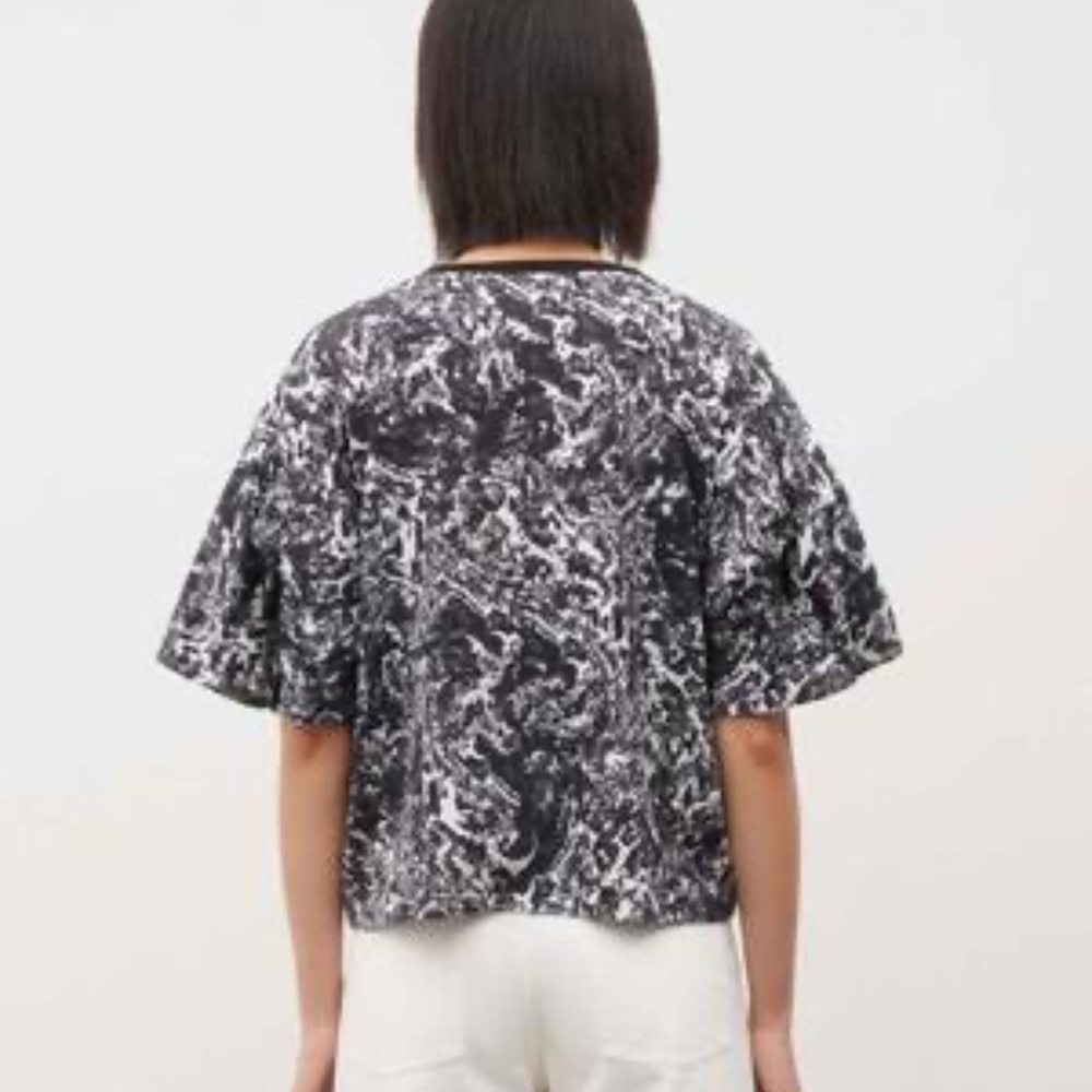 Kowtow size Medium Women’s Drop Shoulder Origami Tee in Folio Print - Picture 3 of 9